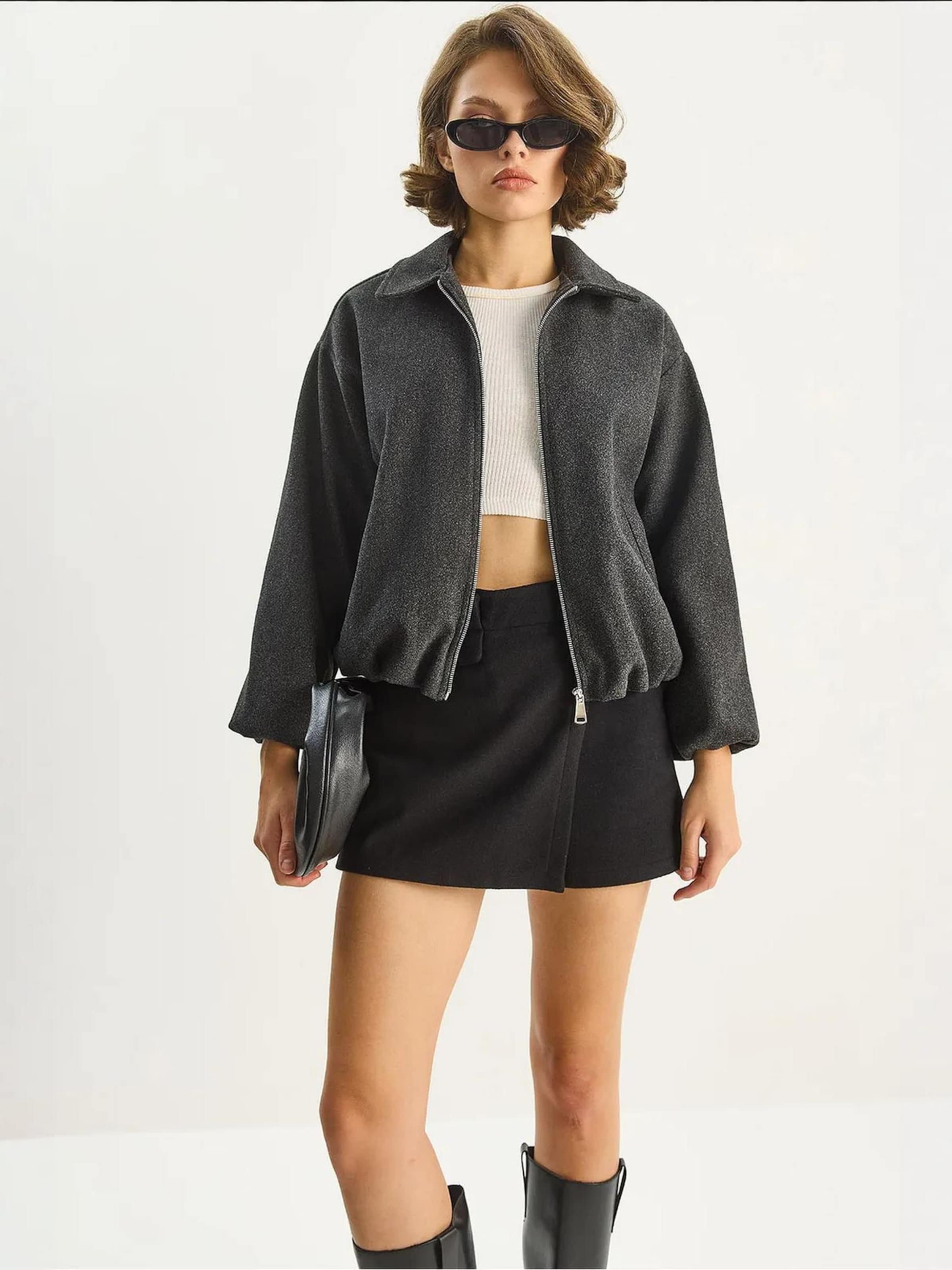 Bianco Lucci Куртка для межсезонья в цвете антрацит
Bianco Lucci Куртка для межсезонья в цвете антрацит