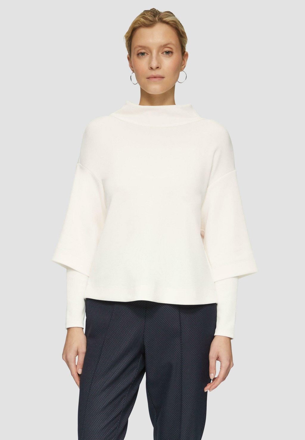 Толстовка LOOSE AUS MIT ÜBERSCHNITTENEN SCHULTERN s.Oliver BLACK LABEL, слоновая кость
Толстовка LOOSE AUS MIT ÜBERSCHNITTENEN SCHULTERN s.Oliver BLACK LABEL, слоновая кость