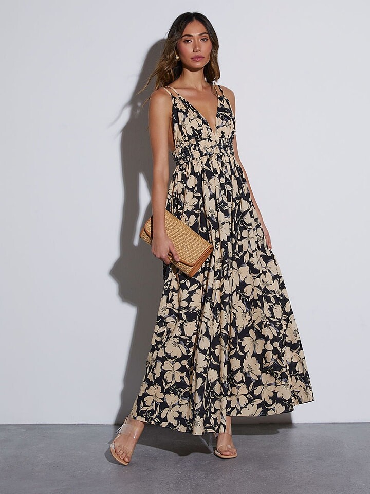 Длинное платье Milan Kiss, цвет schwarz/beige
Длинное платье Milan Kiss, цвет schwarz/beige