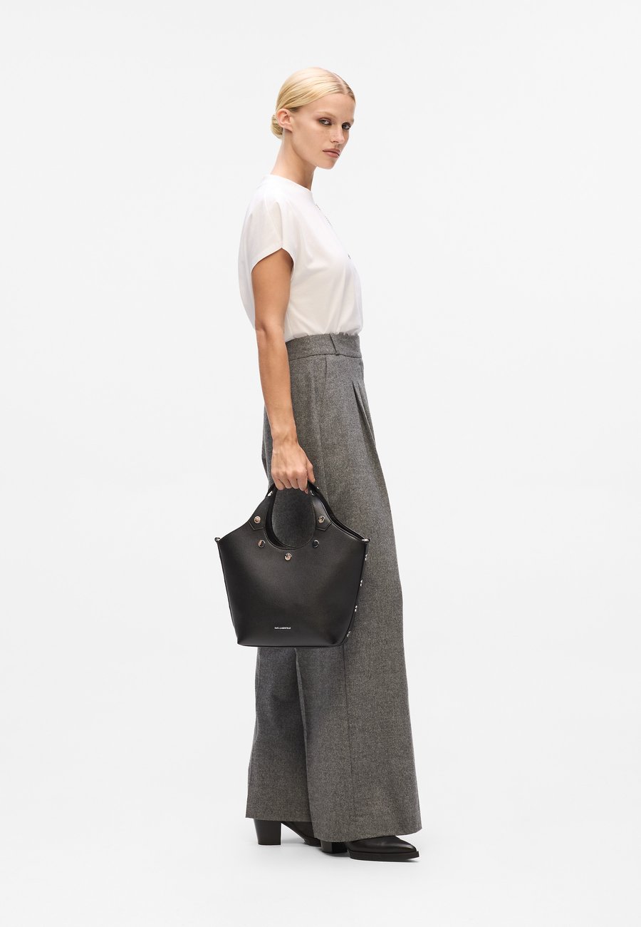 Сумка KARL LAGERFELD ROCKY MARAIS TOTE, Black
Сумка KARL LAGERFELD ROCKY MARAIS TOTE, Black