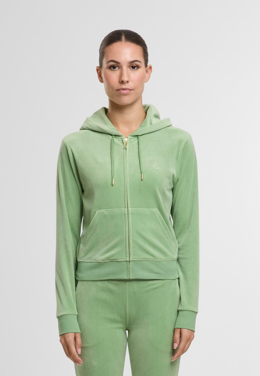 Толстовка Juicy Couture DACH ADDISON , Mineral Green/Green
Толстовка Juicy Couture DACH ADDISON , Mineral Green/Green