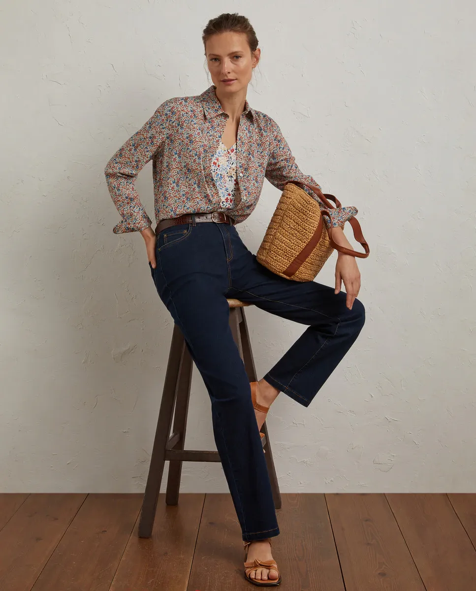 Женские прямые джинсы с 5 карманами Lloyd's, цвет Azul Suave
Женские прямые джинсы с 5 карманами Lloyd's, цвет Azul Suave