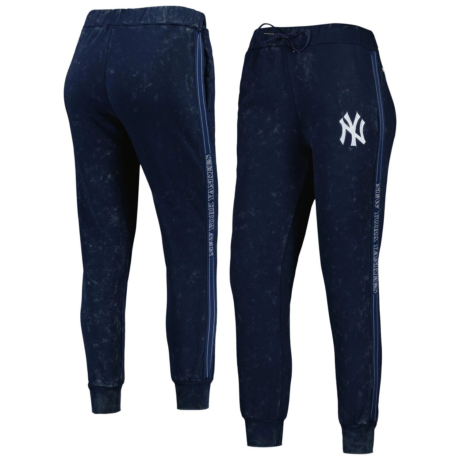 Женские темно-синие брюки-джоггеры The Wild Collective New York Yankees с мраморным рисунком
Женские темно-синие брюки-джоггеры The Wild Collective New York Yankees с мраморным рисунком