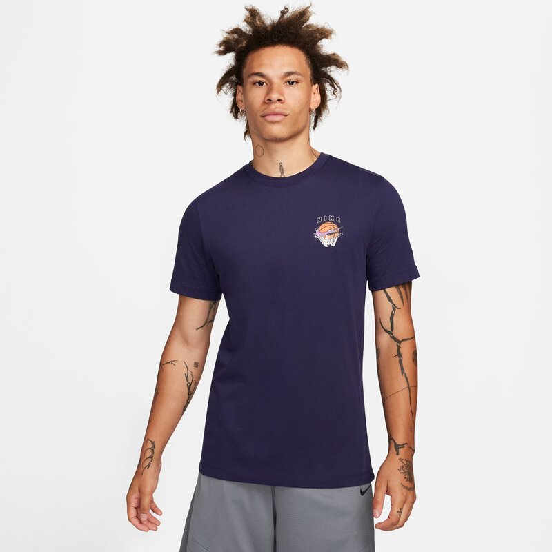 Fanshirt m nk df tee ssnl exp Nike, черный
Fanshirt m nk df tee ssnl exp Nike, черный