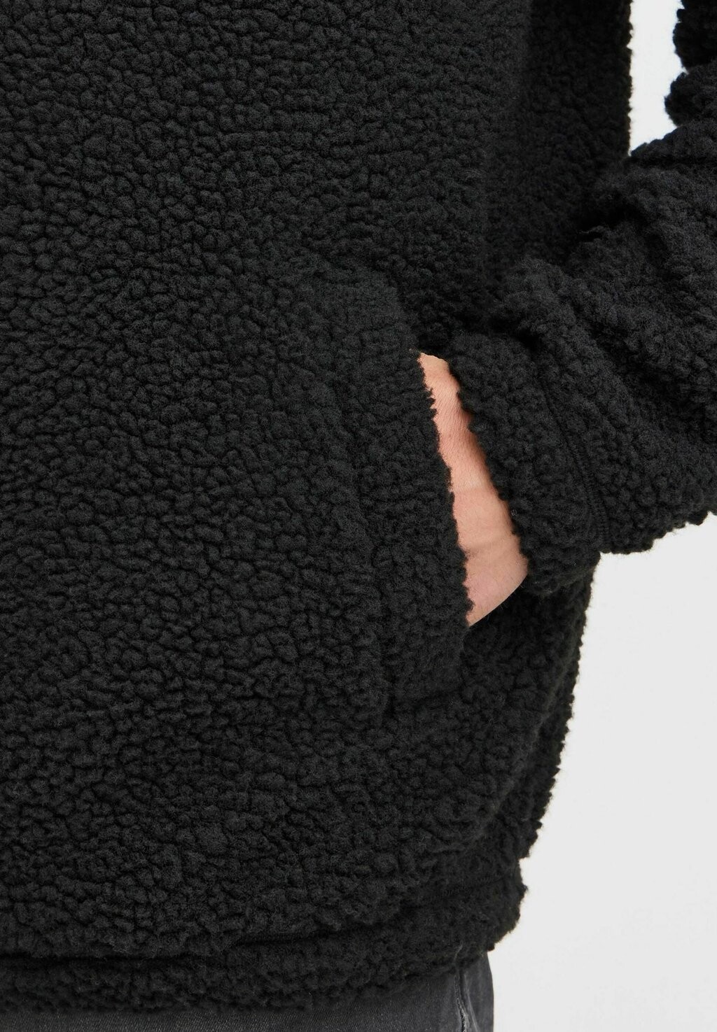 Флисовый джемпер BHMTOTTEN Blend, черный
Флисовый джемпер BHMTOTTEN Blend, черный