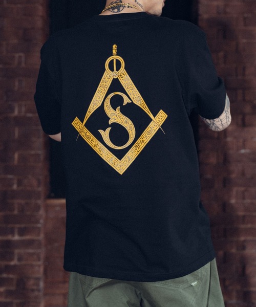 Футболка, крой оверсайз, бренд Subciety, черный
Футболка, крой оверсайз, бренд Subciety, черный