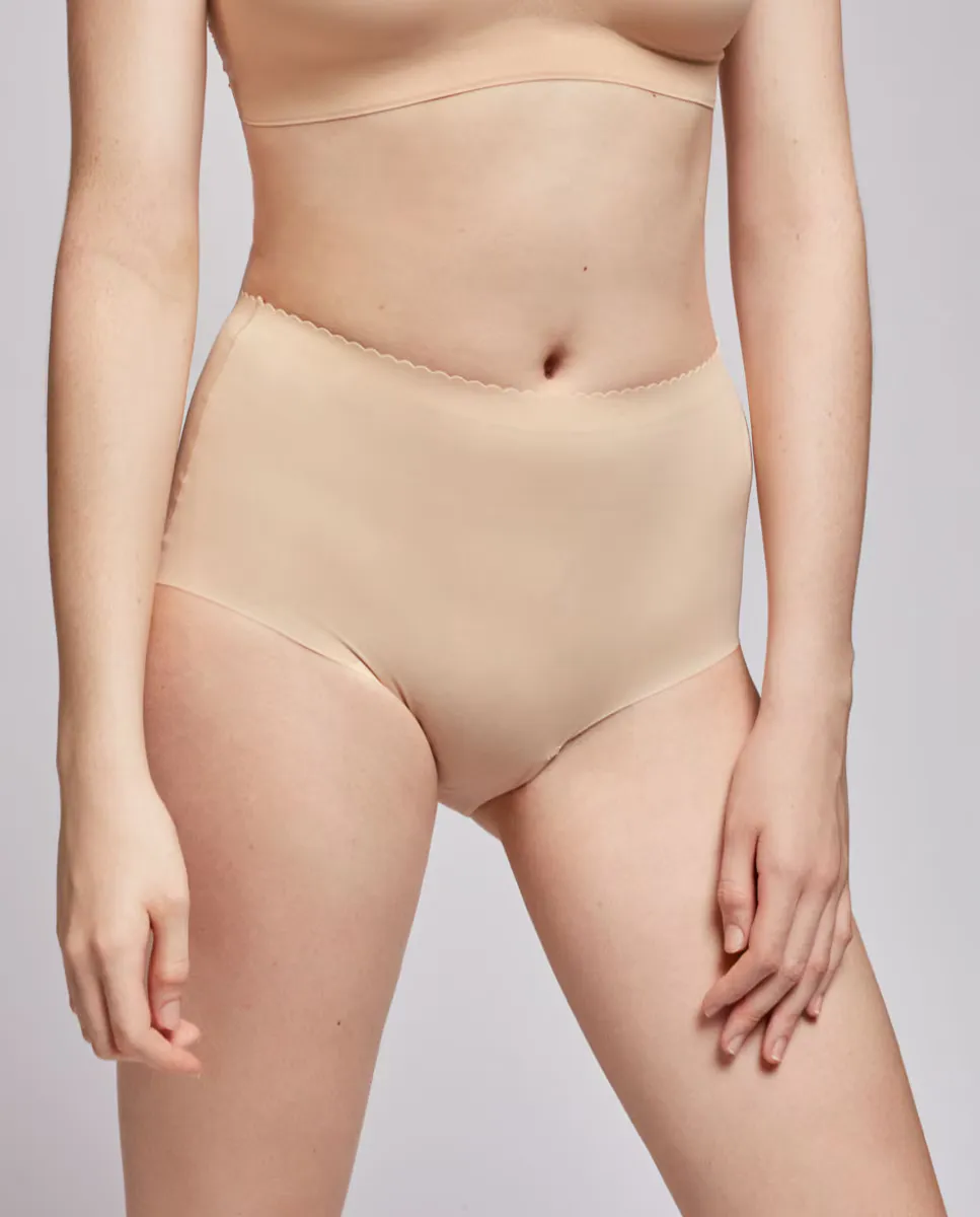 Невидимые высокие трусики с лазерной вырезкой Gisela, цвет Nude 
Невидимые высокие трусики с лазерной вырезкой Gisela, цвет Nude