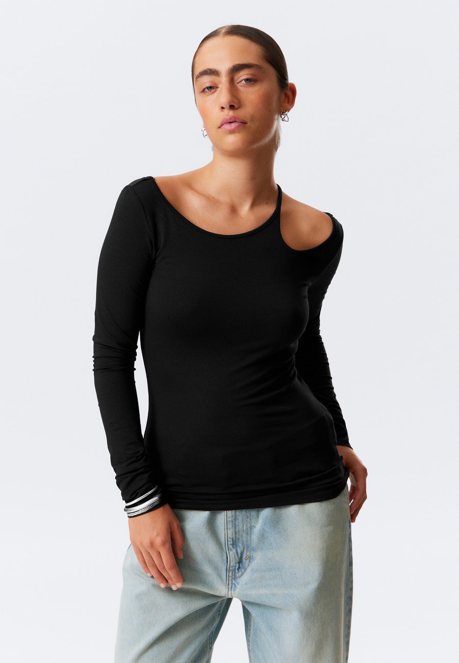 Топ Weekday Long sleeved top, Black
Топ Weekday Long sleeved top, Black