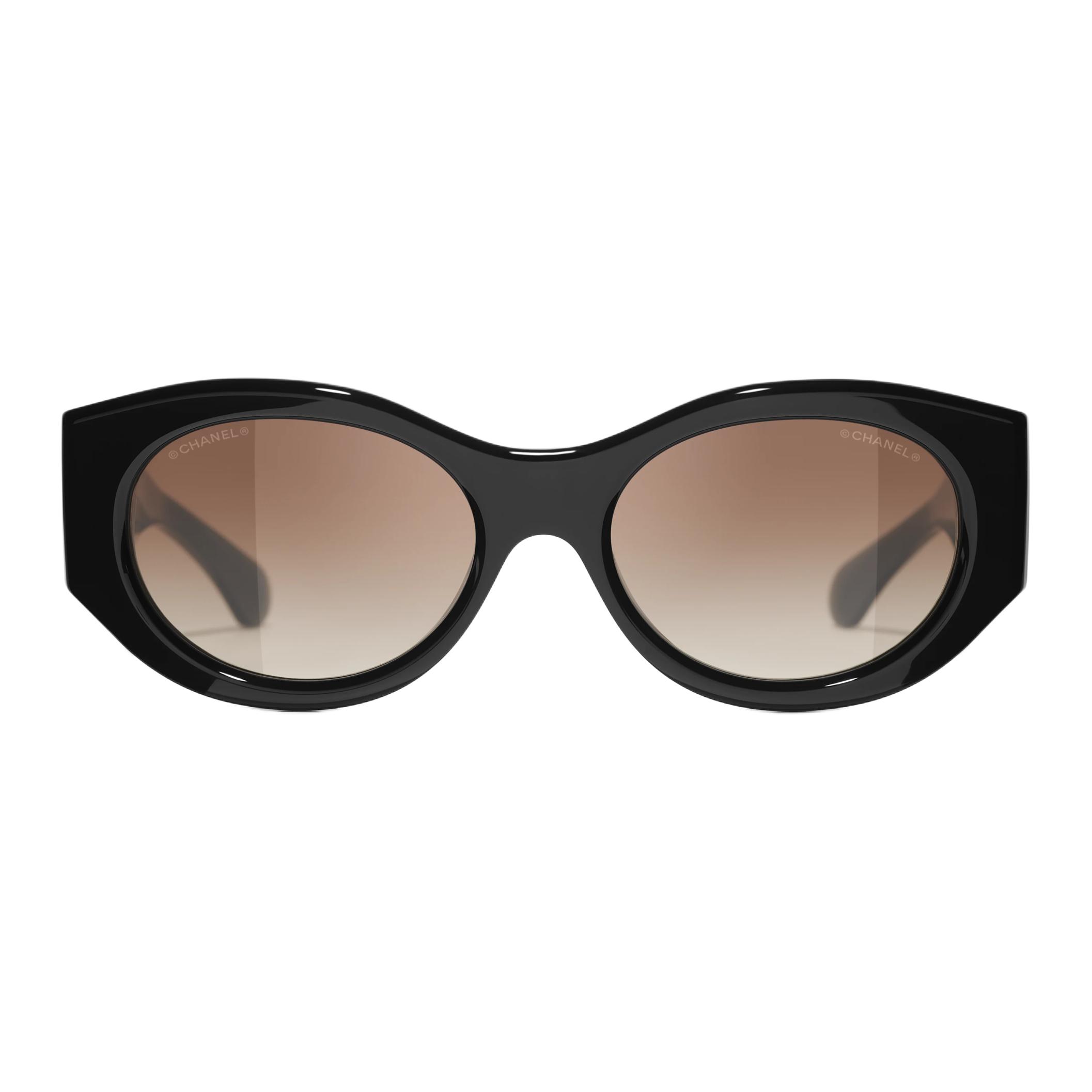 CHANEL Металлические овальные солнцезащитные очки унисекс черные из ацетата целлюлозы и телячьей кожи, Black
CHANEL Металлические овальные солнцезащитные очки унисекс черные из ацетата целлюлозы и телячьей кожи, Black