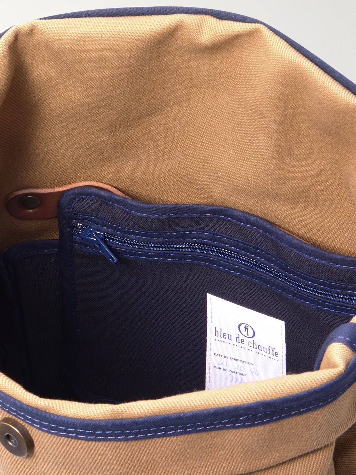 Рюкзак Jamy из парусины с кожаной отделкой BLEU DE CHAUFFE, коричневый
Рюкзак Jamy из парусины с кожаной отделкой BLEU DE CHAUFFE, коричневый