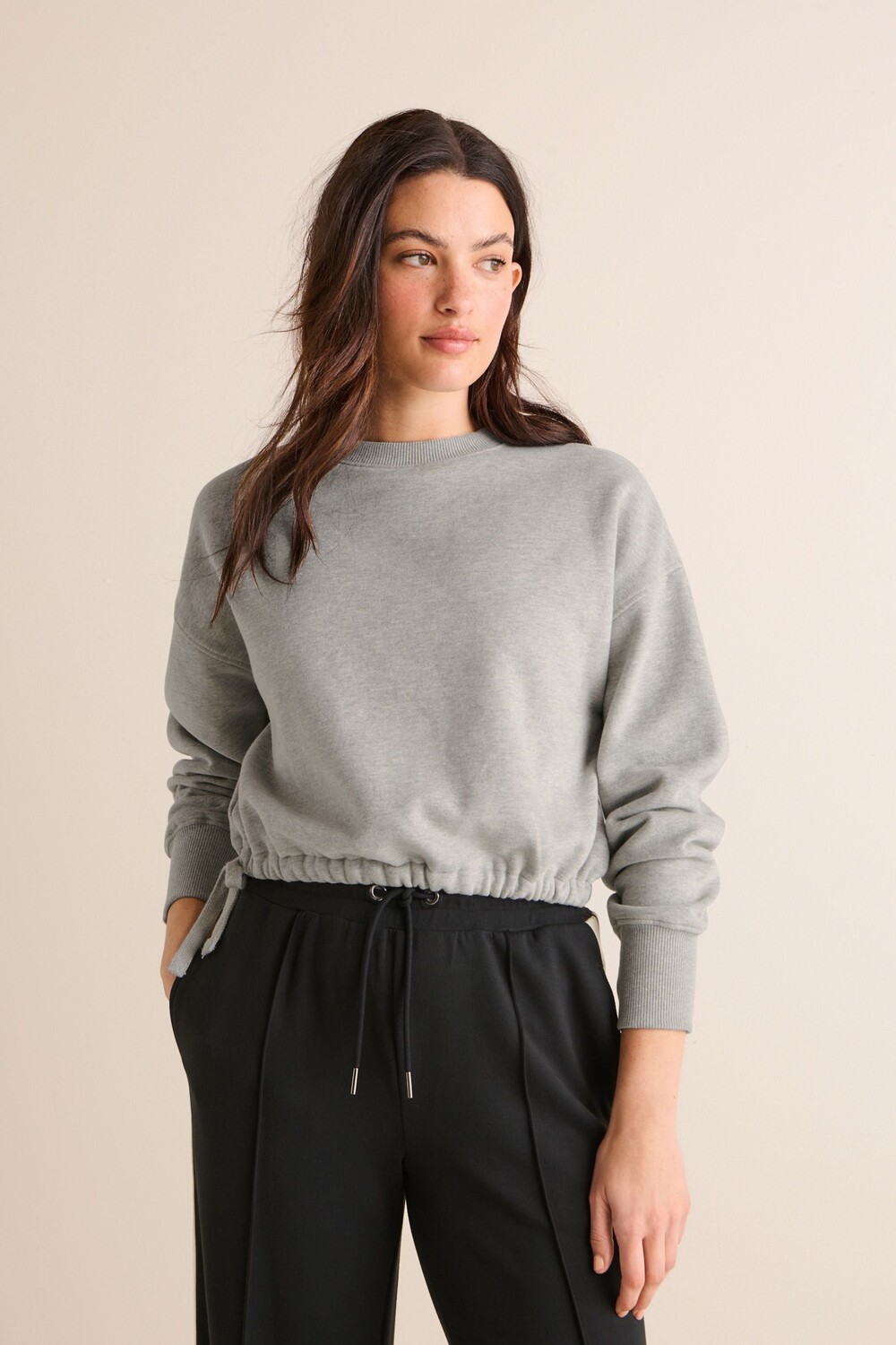 Активная толстовка с круглым вырезом и завязками внизу Next, серый
Активная толстовка с круглым вырезом и завязками внизу Next, серый