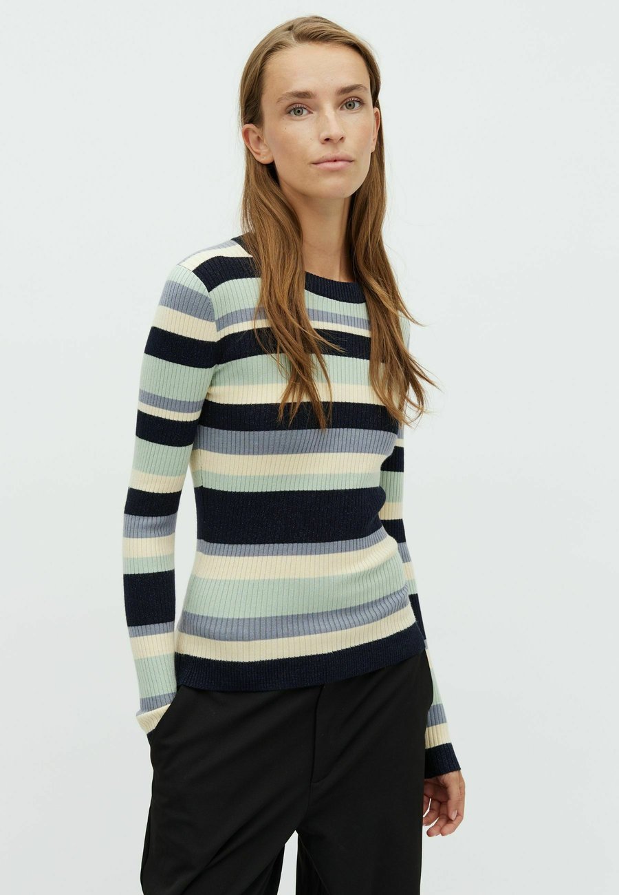 Топ mbyM MINNIE, Harbor Gray Stripe/Dark Grey
Топ mbyM MINNIE, Harbor Gray Stripe/Dark Grey