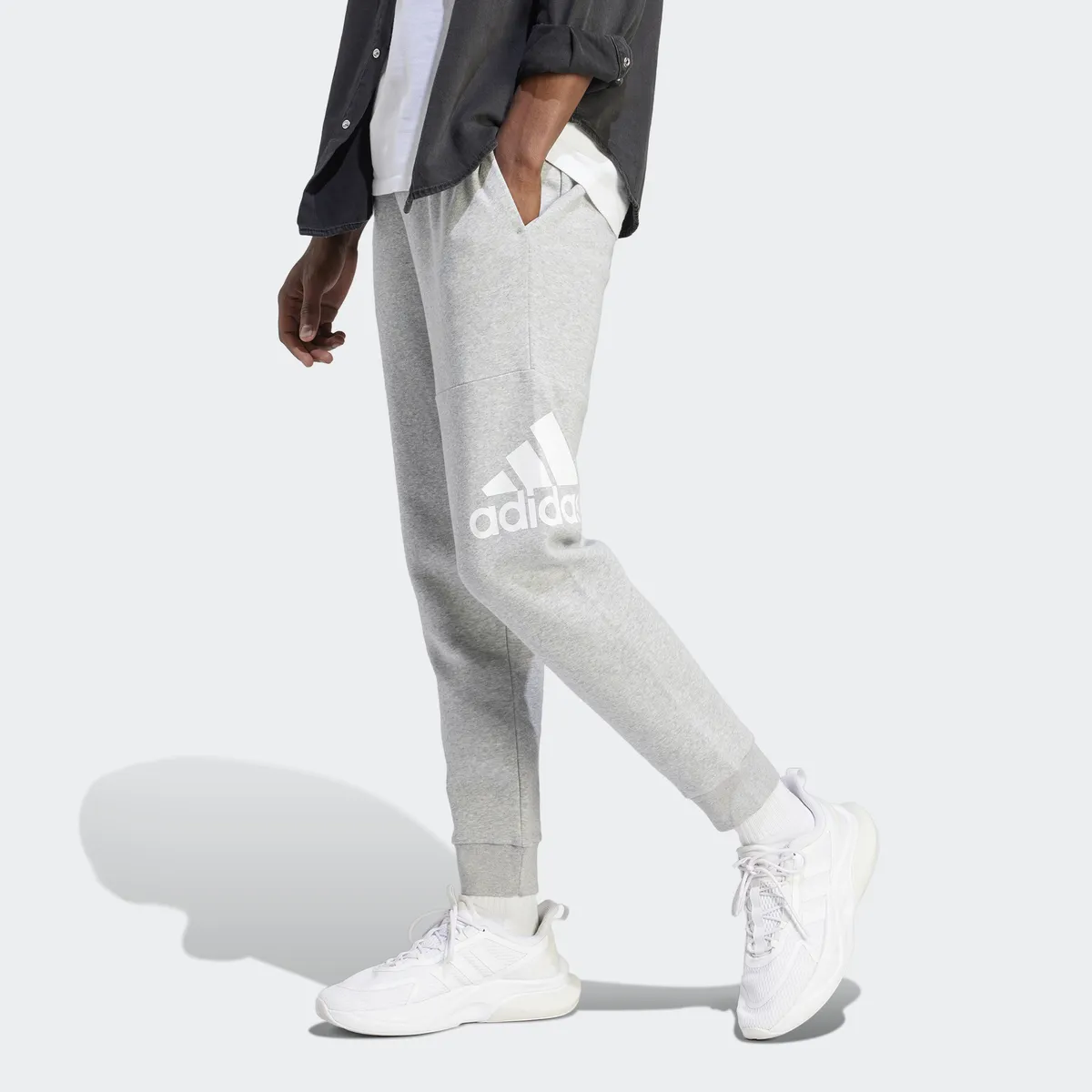 Спортивные брюки Adidas Sportswear "ESSENTIALS TAPERED CUFF BIG LOGO PANTS" (1 шт.), серый
Спортивные брюки Adidas Sportswear "ESSENTIALS TAPERED CUFF BIG LOGO PANTS" (1 шт.), серый
