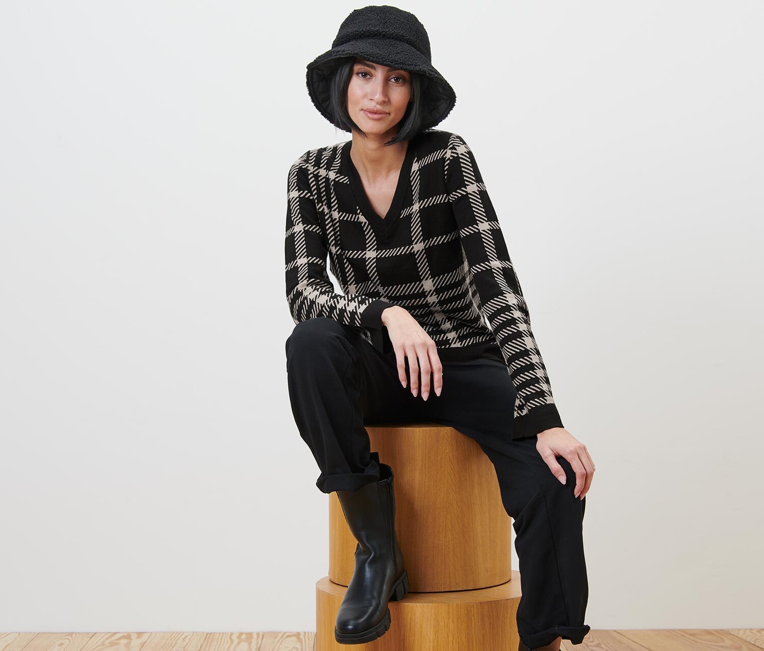 Клетчатый свитер Tchibo
Клетчатый свитер Tchibo