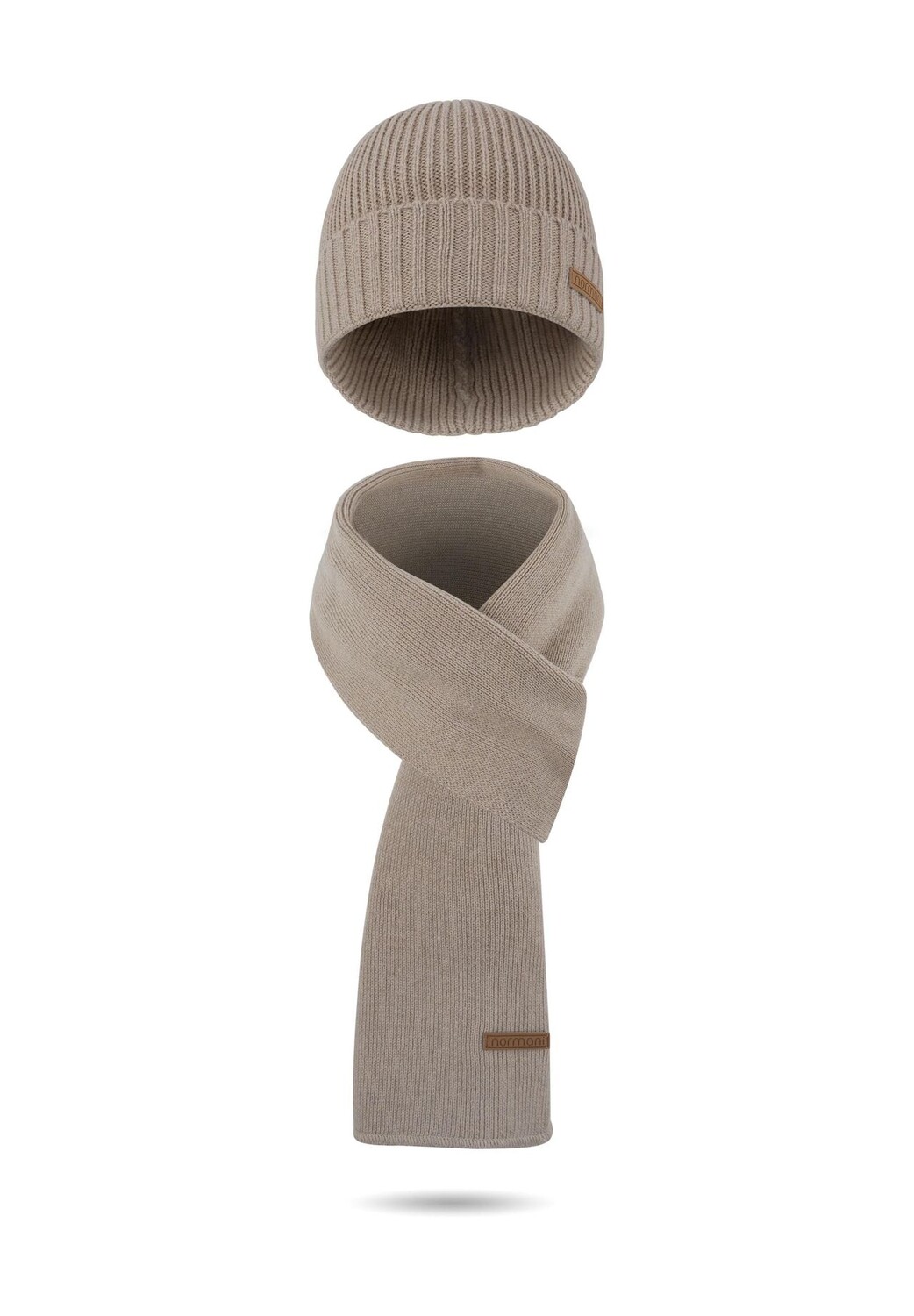 Зимний комплект из шерсти мериноса: шарфик и шапка гладкая Yuma normani, бежевый 
Зимний комплект из шерсти мериноса: шарфик и шапка гладкая Yuma normani, бежевый