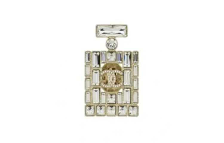 Брошь Women's CHANEL
Брошь Women's CHANEL