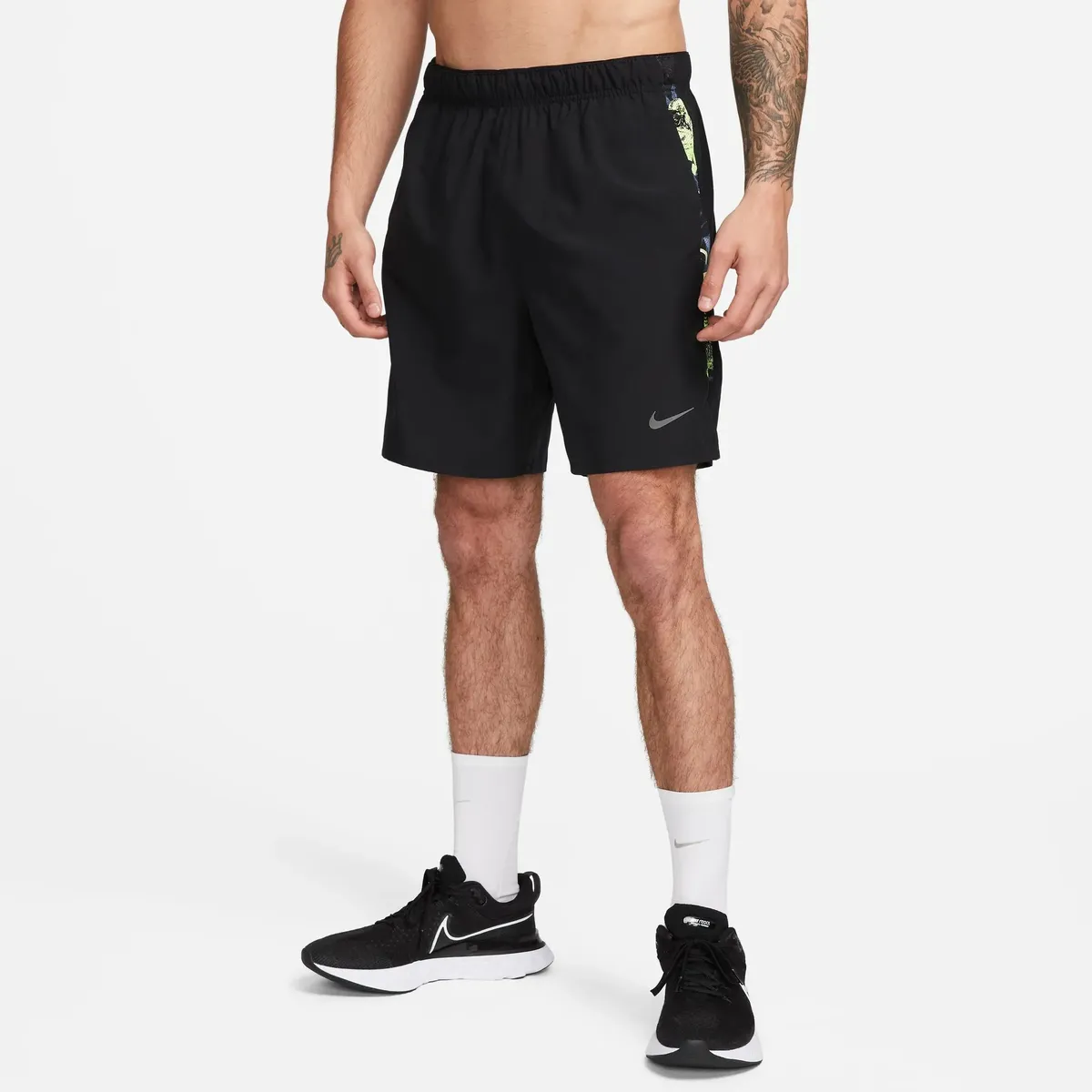 Шорты для бега Nike "DRI-FIT CHALLENGER STUDIO 'МУЖСКИЕ БЕГОВЫЕ ШОРТЫ БЕЗ ПОДКЛАДКИ", черный
Шорты для бега Nike "DRI-FIT CHALLENGER STUDIO 'МУЖСКИЕ БЕГОВЫЕ ШОРТЫ БЕЗ ПОДКЛАДКИ", черный
