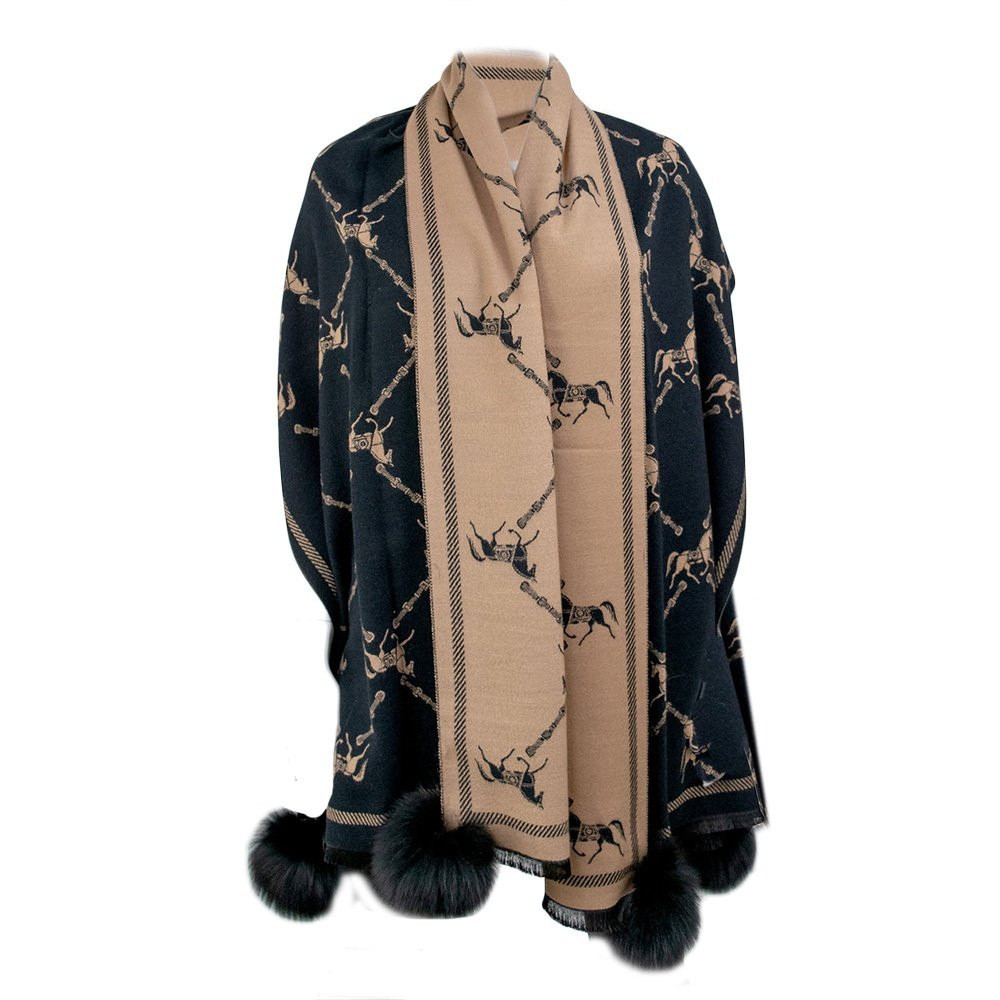 Шарф Peter Glenn с принтом Лошадь и решетка и помпонами из лисьего меха (женский), Black Fox
Шарф Peter Glenn с принтом Лошадь и решетка и помпонами из лисьего меха (женский), Black Fox