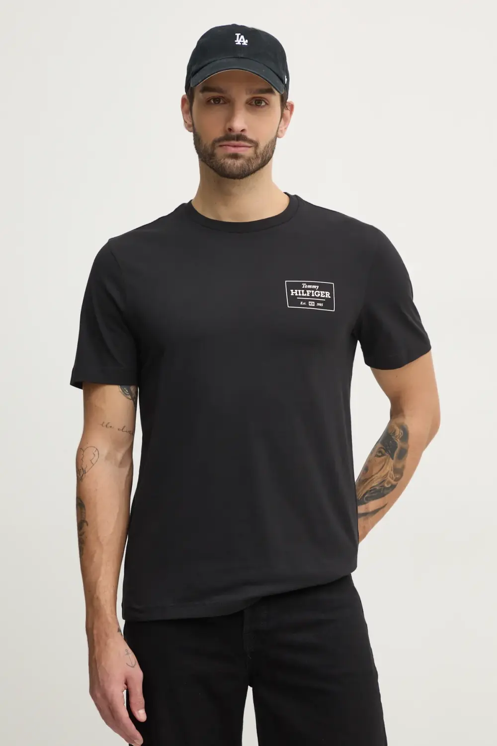 Хлопковая футболка Tommy Hilfiger, черный
Хлопковая футболка Tommy Hilfiger, черный