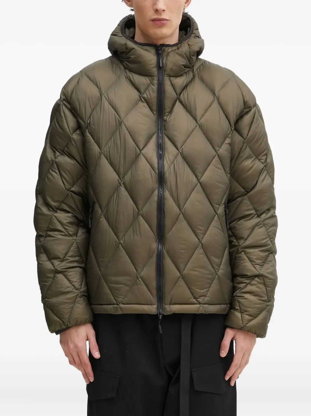 Куртка с капюшоном, стеганая ромбами MKI Miyuki Zoku, зеленый
Куртка с капюшоном, стеганая ромбами MKI Miyuki Zoku, зеленый