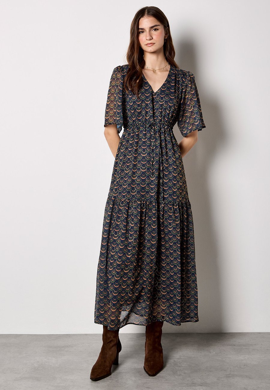 Платье Apricot Maxi dress, Navy/Dark Blue
Платье Apricot Maxi dress, Navy/Dark Blue