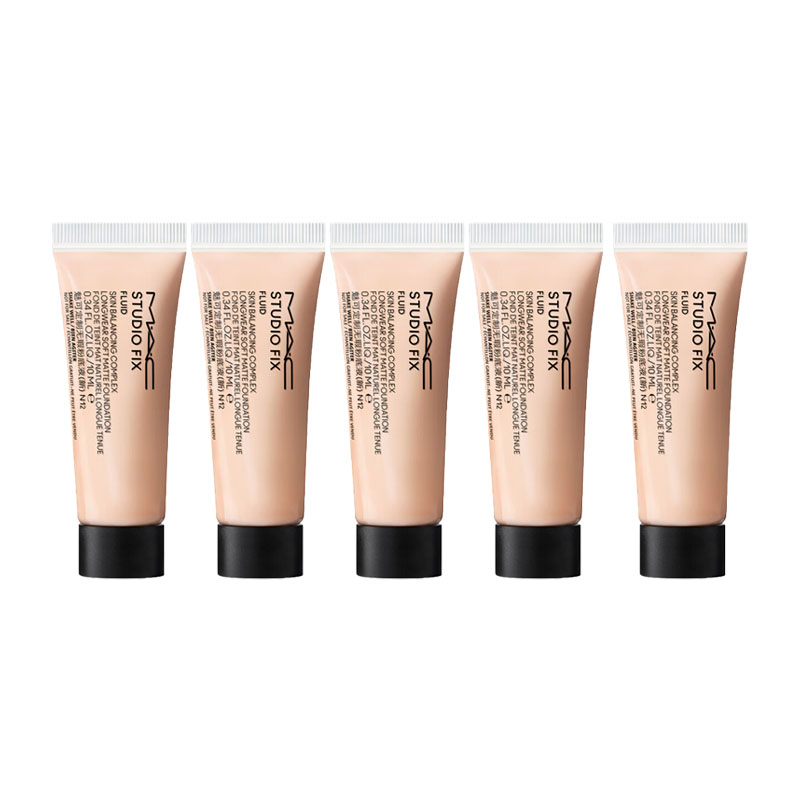 Набор пробников жидкой тональной основы Flawless легко растушевывается матовый выравнивает тон кожи 5мл*4+насадки-дозаторы MAC
Набор пробников жидкой тональной основы Flawless легко растушевывается матовый выравнивает тон кожи 5мл*4+насадки-дозаторы MAC