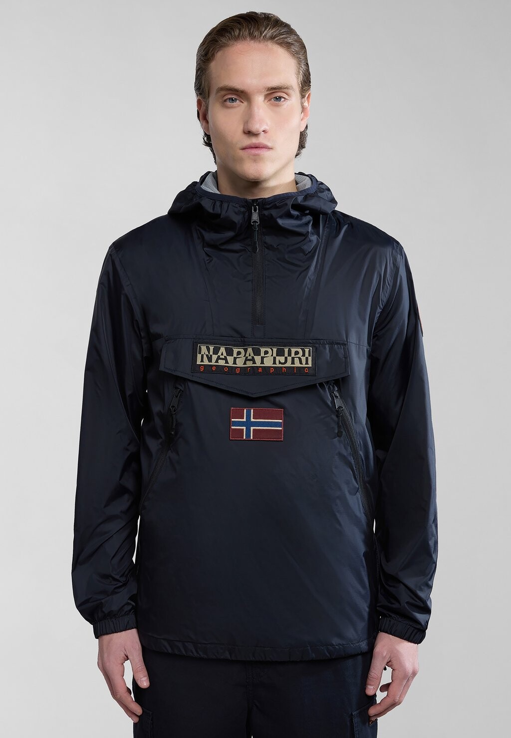 Ветровка FOREST Napapijri, черный
Ветровка FOREST Napapijri, черный