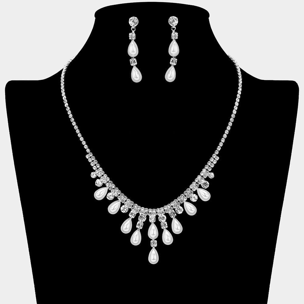 Ожерелье с каплевидным жемчугом и квадратными стразами Fashnzfab, серебристый/белый
Ожерелье с каплевидным жемчугом и квадратными стразами Fashnzfab, серебристый/белый