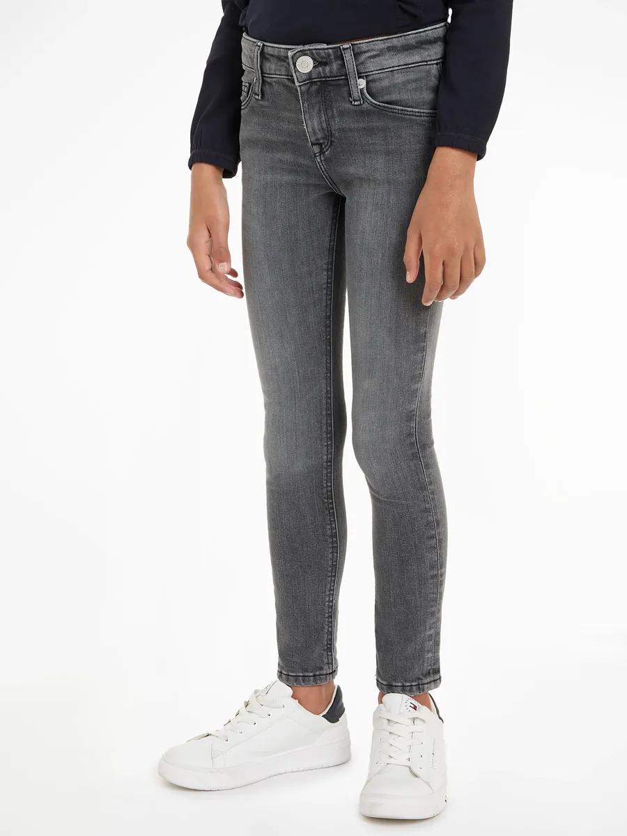 Джинсы скинни Tommy Hilfiger "NORA SKINNY MID GREY WASH DENIM", дети до 16 лет, с тисненым логотипом, цвет Blackused
Джинсы скинни Tommy Hilfiger "NORA SKINNY MID GREY WASH DENIM", дети до 16 лет, с тисненым логотипом, цвет Blackused