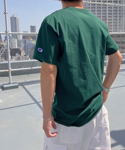 Футболка оверсайз Champion, хлопок, короткий рукав, темно-зеленый
Футболка оверсайз Champion, хлопок, короткий рукав, темно-зеленый