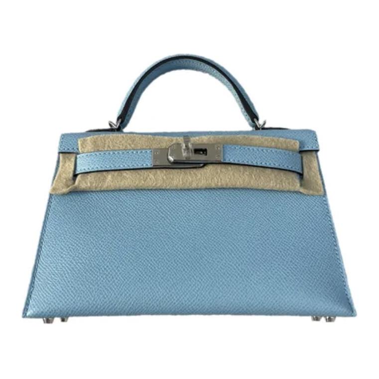 Мини Келли Generation 1 Epsom кожаная сумка через плечо кроссбоди женская D2 НОВИНКА BLEU JEAN деним HERMES, B Stamp
Мини Келли Generation 1 Epsom кожаная сумка через плечо кроссбоди женская D2 НОВИНКА BLEU JEAN деним HERMES, B Stamp