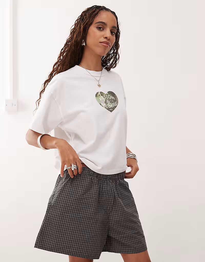 Obey - Футболка белого цвета с принтом «Vision»
Obey - Футболка белого цвета с принтом «Vision»