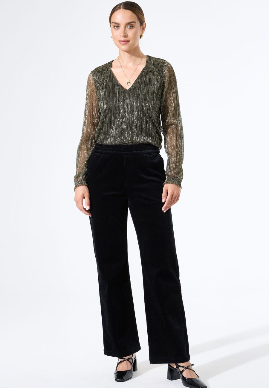 Брюки Garcia Trousers, Black
Брюки Garcia Trousers, Black