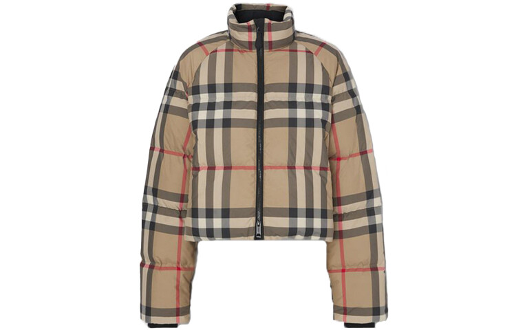 Burberry Женский пуховик, цвет Beige 
Burberry Женский пуховик, цвет Beige