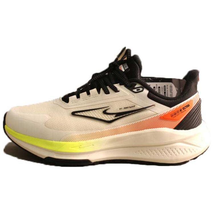 Кроссовки мужские с низким верхом Erke, белый 
Кроссовки мужские с низким верхом Erke, белый