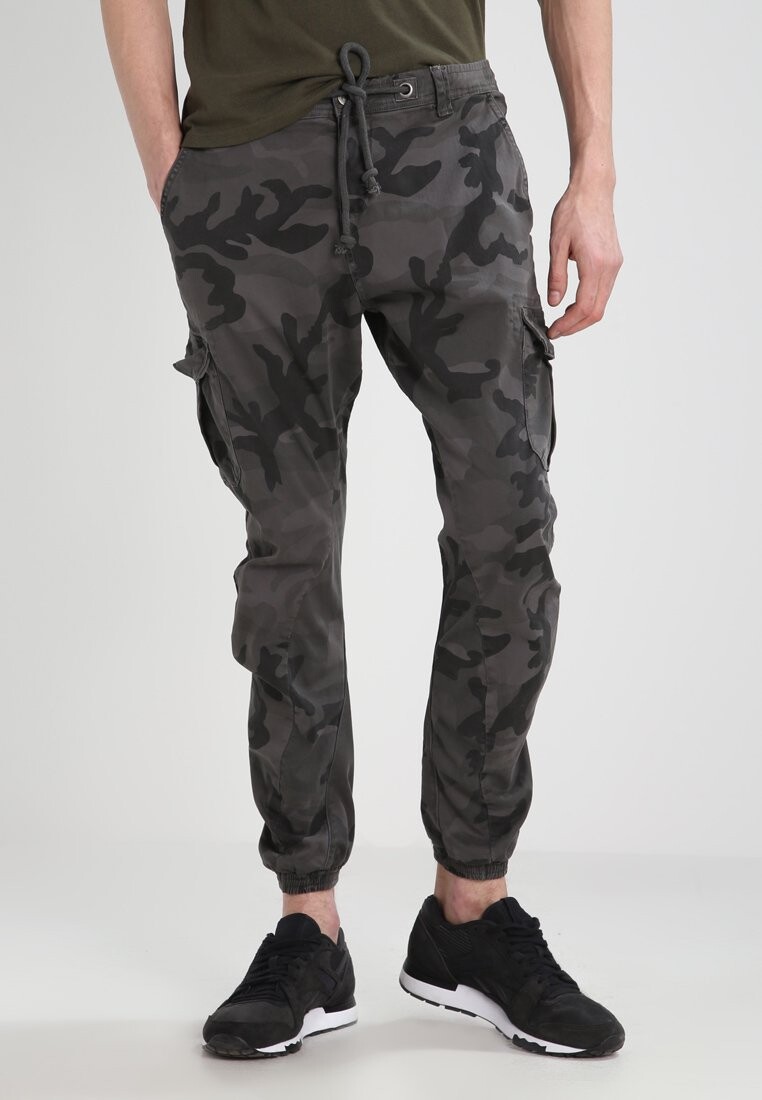 Брюки-карго Camo Jogging Urban Classics, цвет grey camo
Брюки-карго Camo Jogging Urban Classics, цвет grey camo