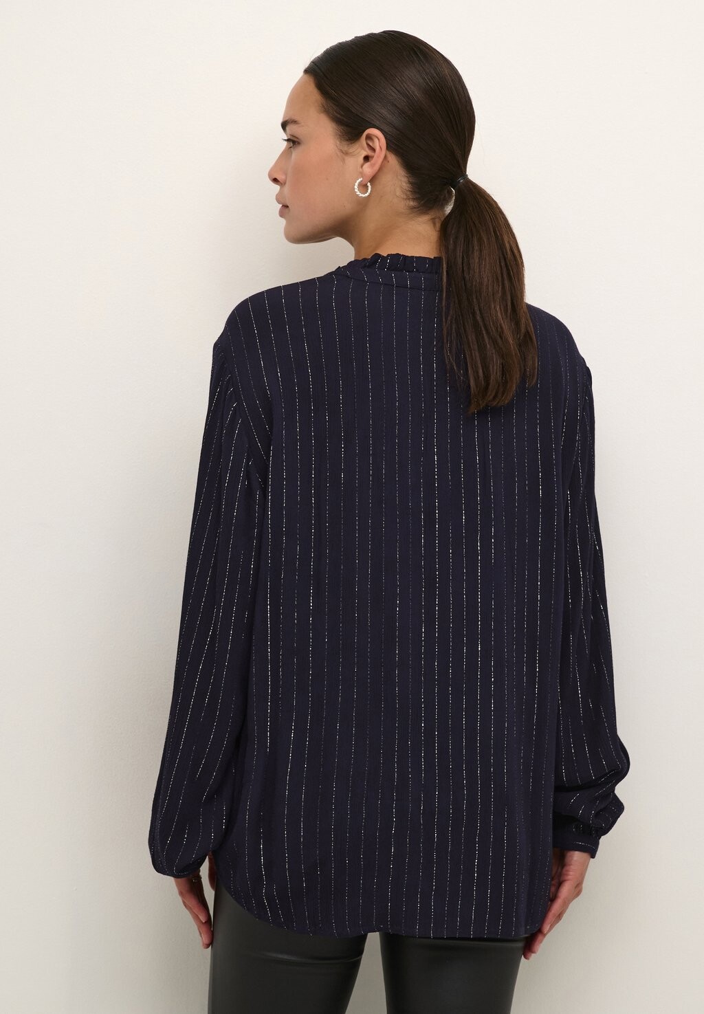 Блуза KALIV FLOUNCE Kaffe, темно-фиолетовый
Блуза KALIV FLOUNCE Kaffe, темно-фиолетовый