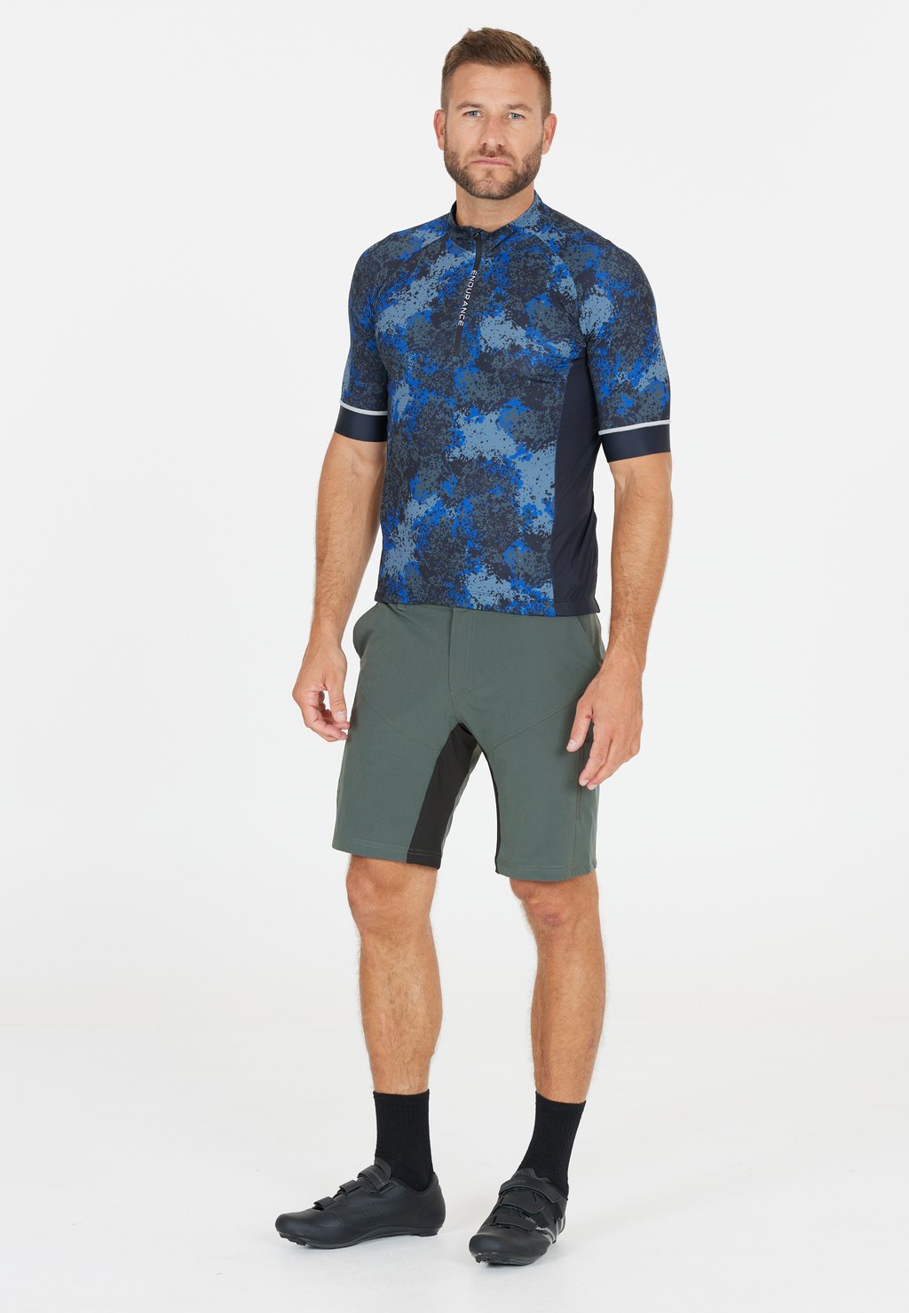 Шорты для активного отдыха BENAL Endurance, темно-зеленый
Шорты для активного отдыха BENAL Endurance, темно-зеленый