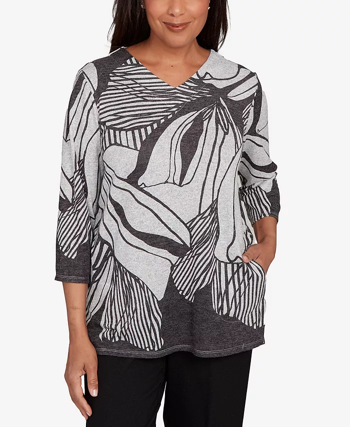 Миниатюрный топ с абстрактными цветочными полосками Alfred Dunner, черный
Миниатюрный топ с абстрактными цветочными полосками Alfred Dunner, черный