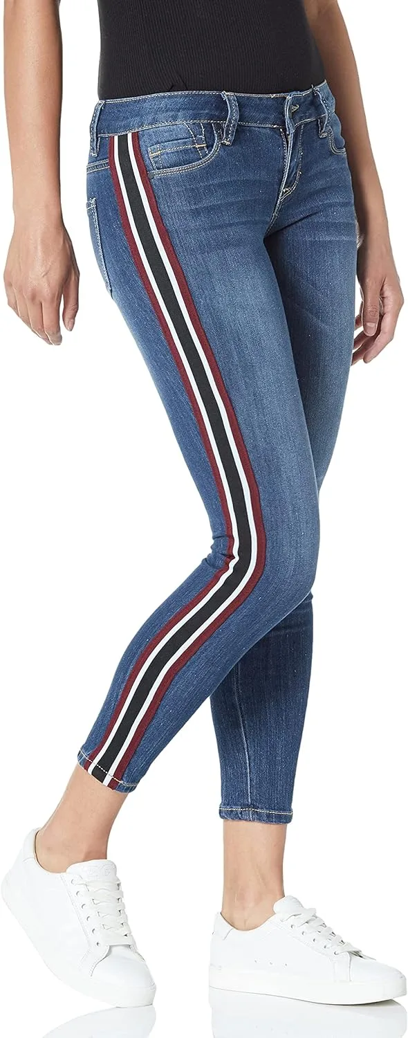 Джинсы Dollhouse Moody Blue
Джинсы Dollhouse Moody Blue