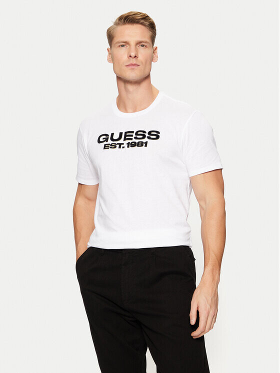 Футболка стандартного кроя Guess, белый
Футболка стандартного кроя Guess, белый