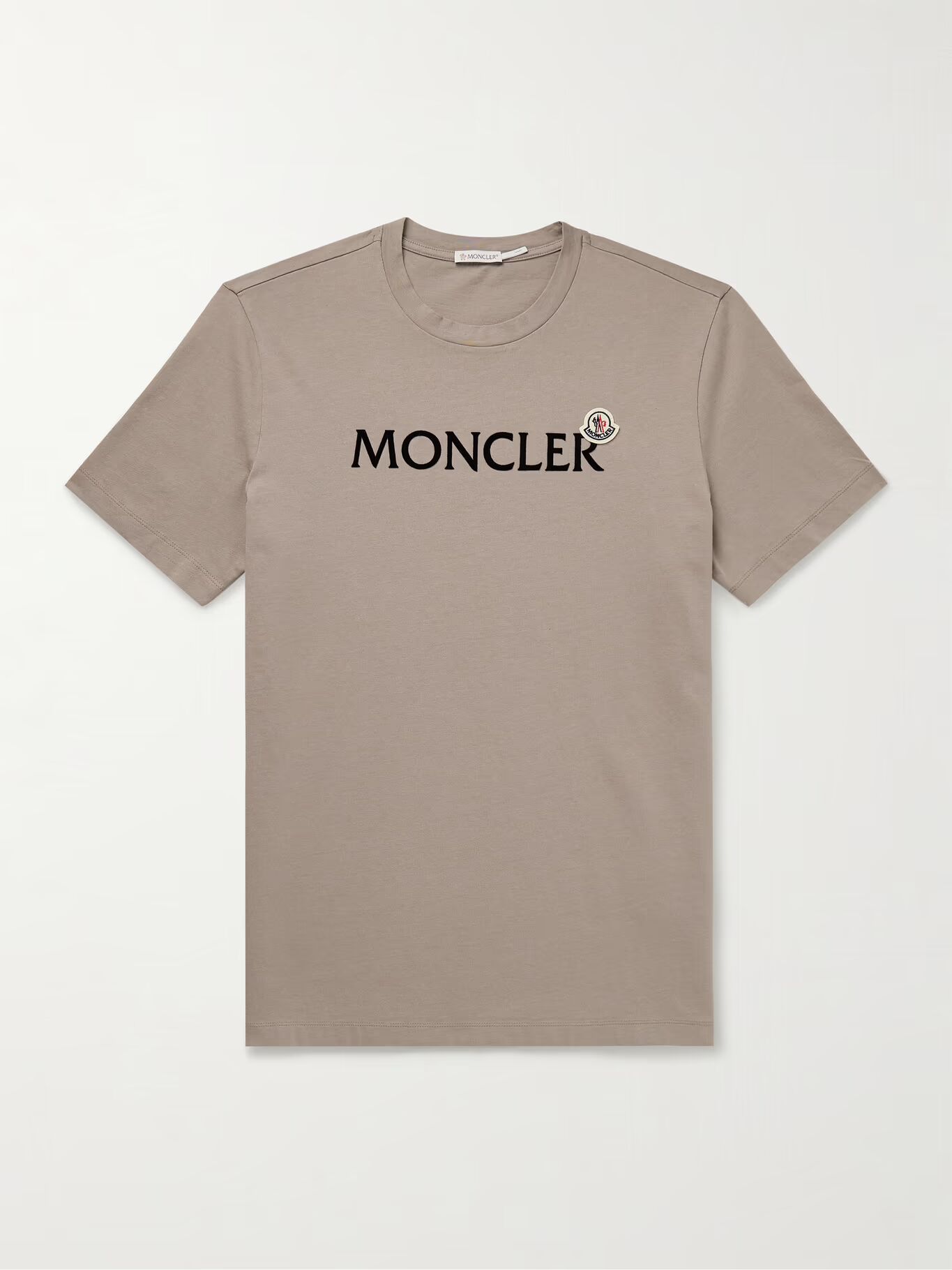 Футболка из хлопкового джерси с аппликацией из флокированного логотипа MONCLER, цвет Mushroom
Футболка из хлопкового джерси с аппликацией из флокированного логотипа MONCLER, цвет Mushroom