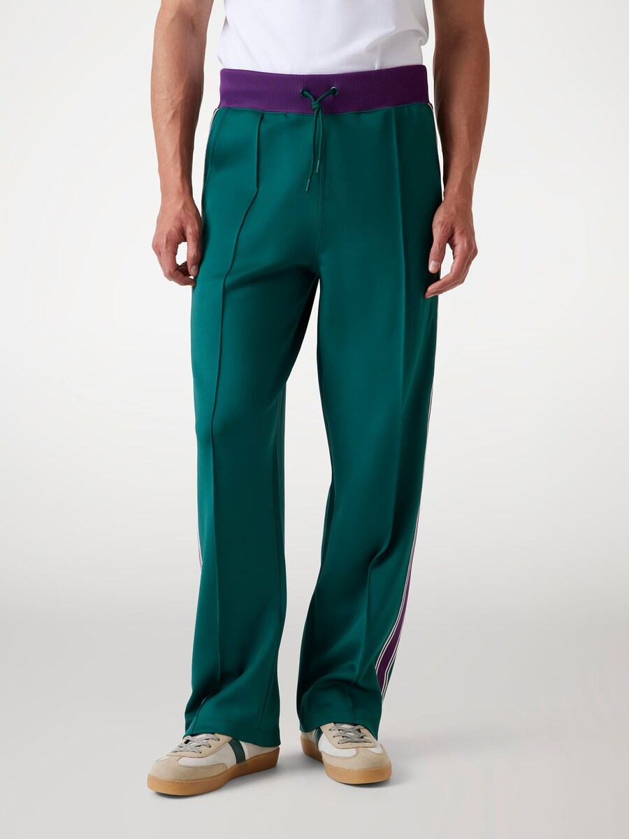 Брюки свободного кроя GUESS Scuba, изумрудный
Брюки свободного кроя GUESS Scuba, изумрудный