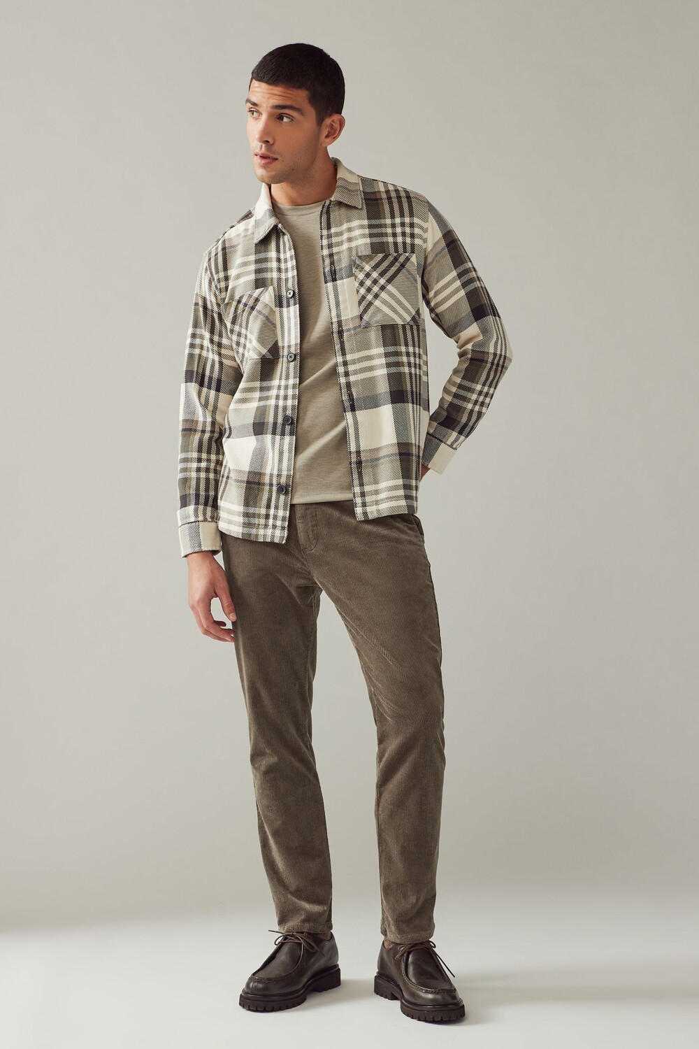 Вельветовые брюки чинос Next, коричневый
Вельветовые брюки чинос Next, коричневый