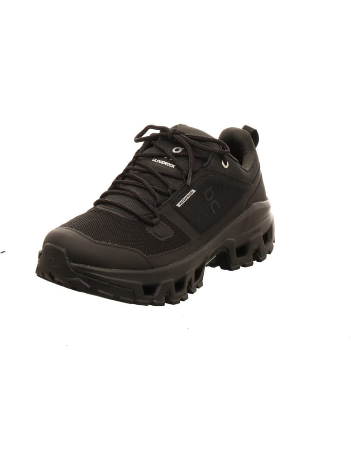 Обувь для походов и треккинга On, черный
Обувь для походов и треккинга On, черный