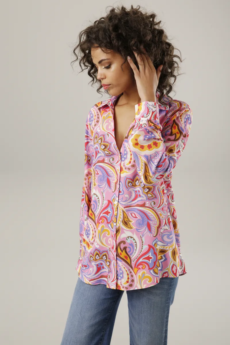 Блуза-рубашка Aniston CASUAL, графический узор пейсли — каждое изделие уникально, белый
Блуза-рубашка Aniston CASUAL, графический узор пейсли — каждое изделие уникально, белый