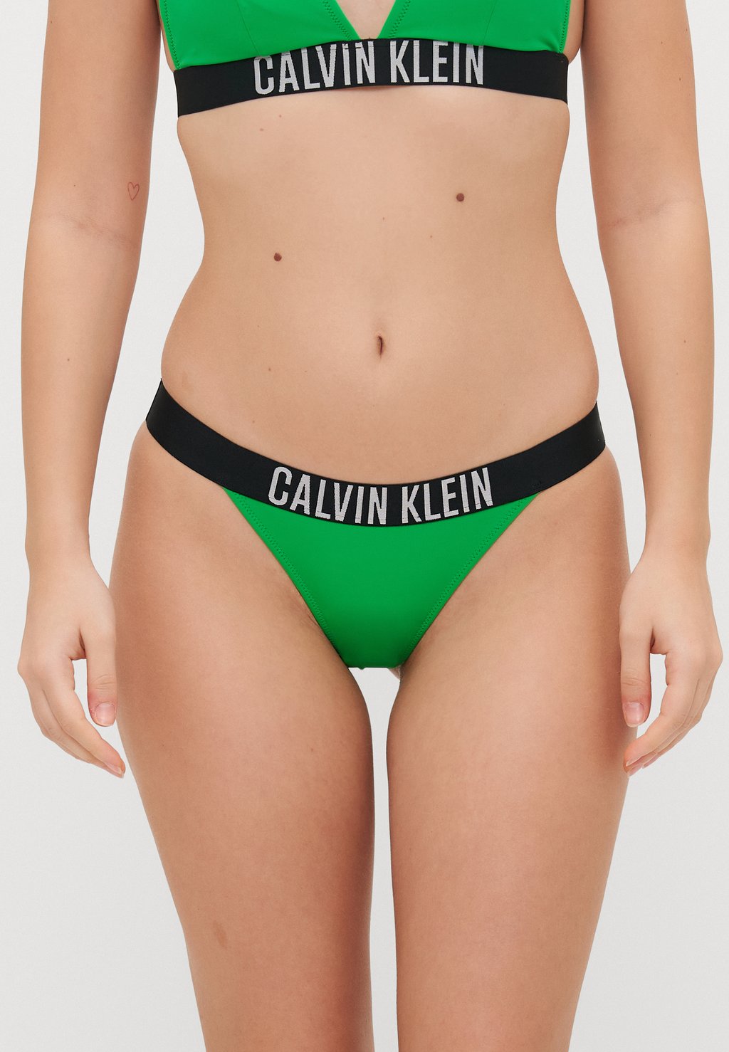 Низ бикини BRAZILIAN Calvin Klein Swimwear, зеленый
Низ бикини BRAZILIAN Calvin Klein Swimwear, зеленый