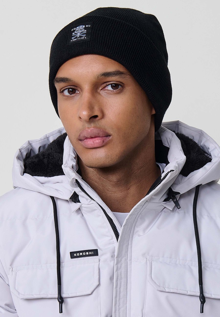 Шапка Koroshi UNISEX , Black
Шапка Koroshi UNISEX , Black