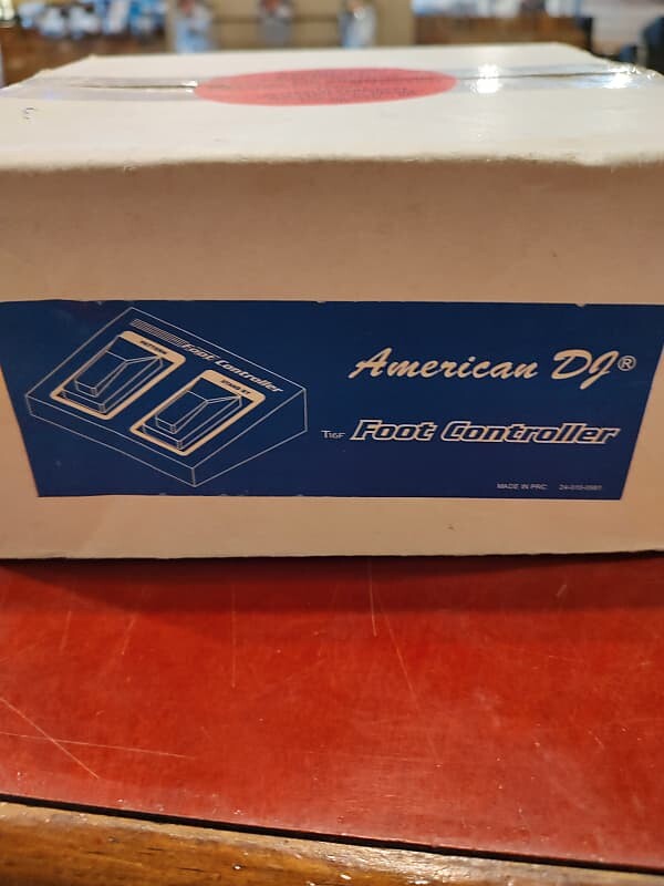 Американский DJ 2-канальный педальный контроллер DJ American DJ 2-Channel dj foot controller 
Американский DJ 2-канальный педальный контроллер DJ American DJ 2-Channel dj foot controller