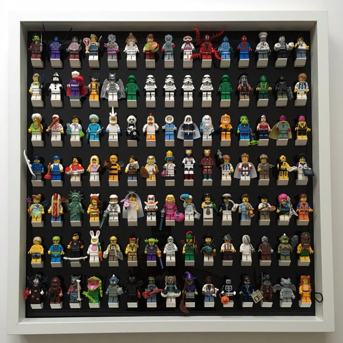 Рамка для 105 минифигурок Lego Minifigures Display, черный 
Рамка для 105 минифигурок Lego Minifigures Display, черный